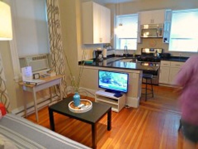 Foto del edificio - North End - 2 bedroom apartment - 9/1