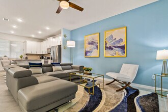 Building Photo - 1828 Tropical Palms Cir