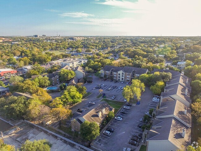 Silver Creek Apartments