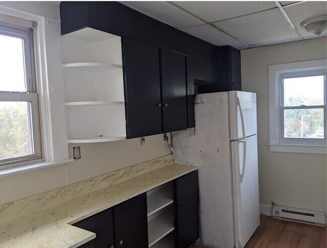 Foto del edificio - 5200 Ballman Ave