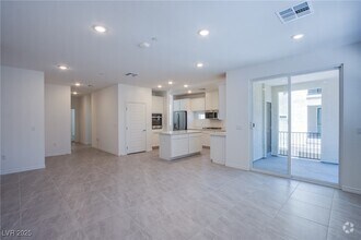 Building Photo - 2555 Hampton Rd