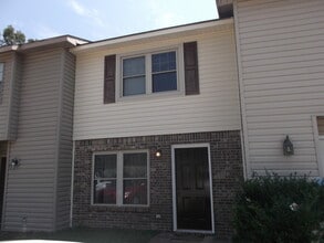 Building Photo - 108 Ridgeway Dr