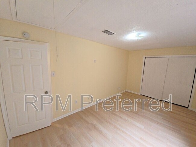 Building Photo - 2019 Place Rebecca Ln