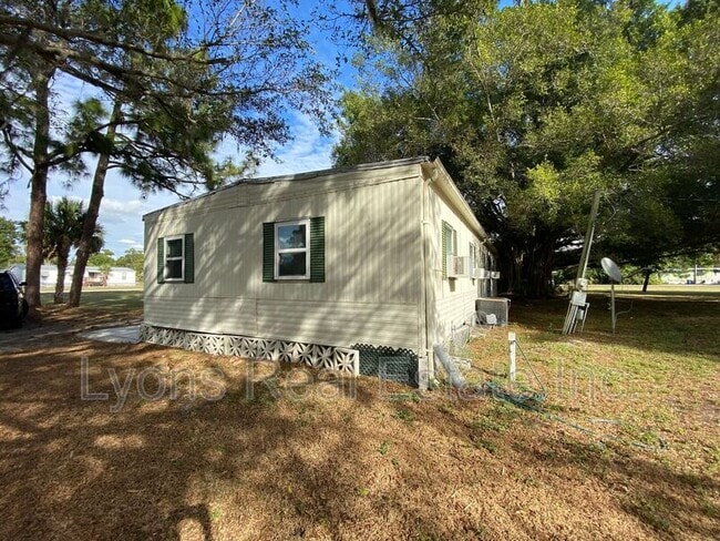 Building Photo - 2331 Gish Ln