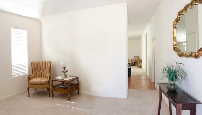 Building Photo - 10439 Calle Acanta NW