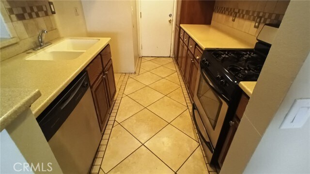 Foto del edificio - 4859 Jackson St