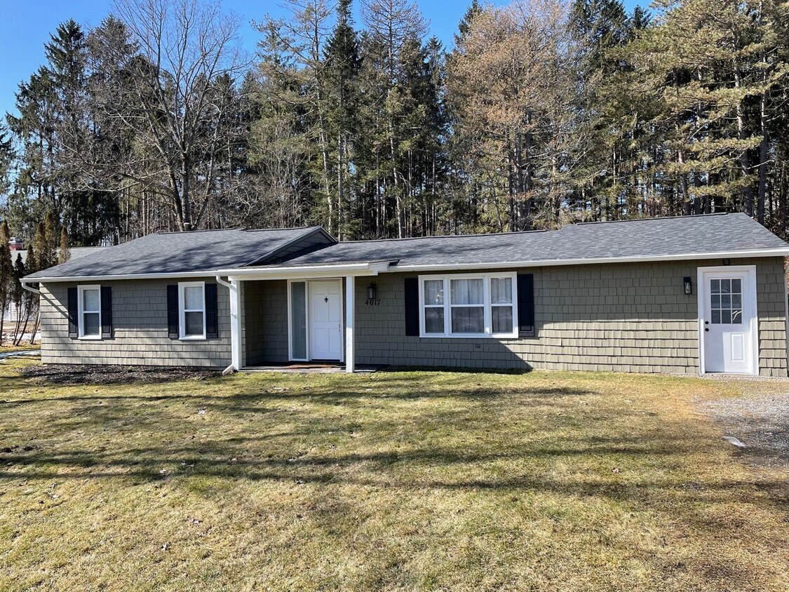 3 Bed, 1 Bath Cazenovia Single Family Home House Rental in