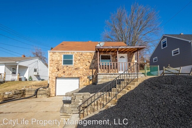 Foto del edificio - 4 br, 1 bath House - 1351 New York Avenue