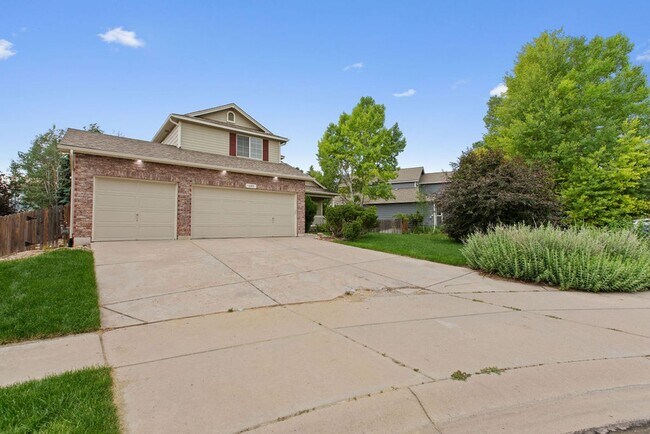 Building Photo - 4 Bedroom Home in Quiet Culdesac