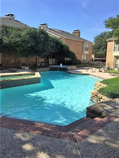 Building Photo - 15215 Berry Trail Dr