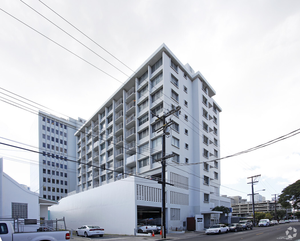 Building Photo - Atlas Apartments