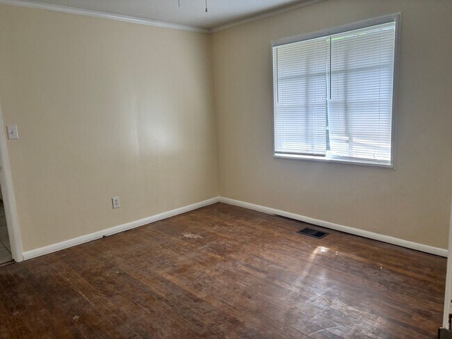 Foto del edificio - 237 Sykes Rd