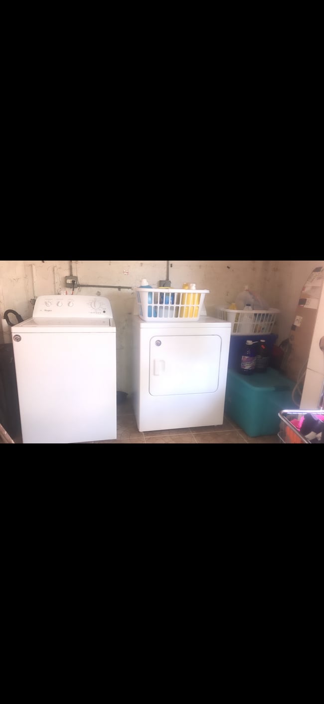 Foto del edificio - 4373 W 11th Ln