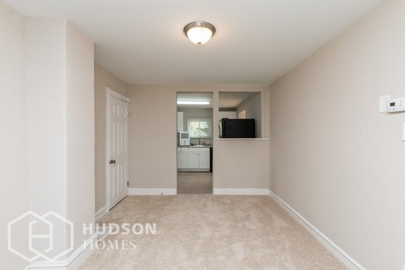 Building Photo - NOW AVAILABLE! -  46 E GREENFIELD AVEN Uni...