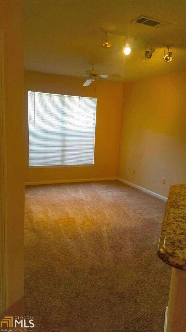 10 Perimeter Summit Blvd Unit 4118, Atlanta, GA 30319 Room for Rent