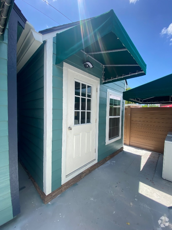 Building Photo - 631 SW 89th Ct