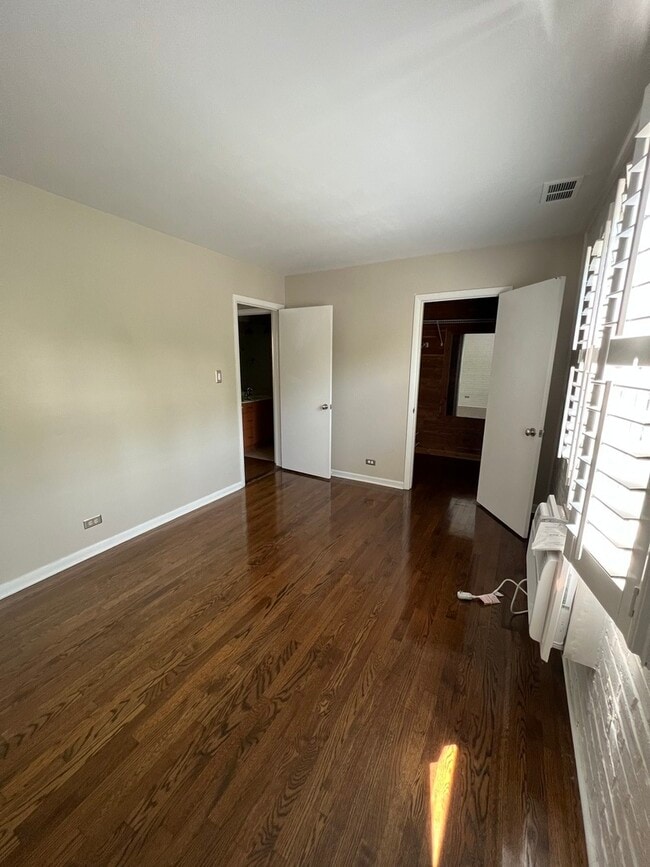 Foto del edificio - 455 W Grant Pl