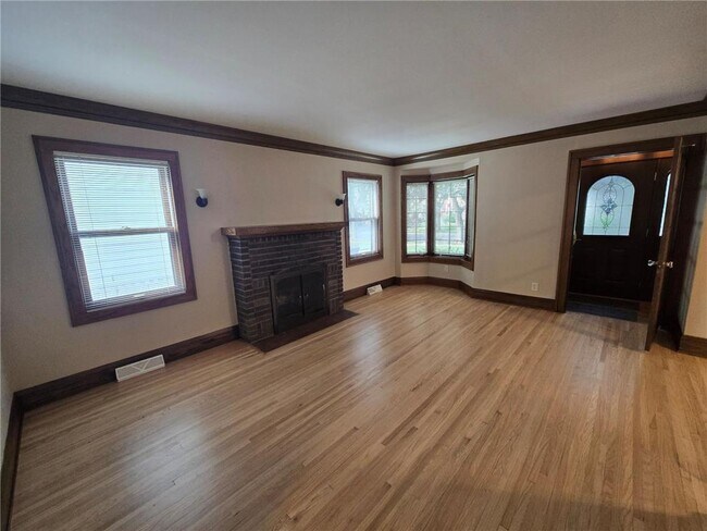 Foto del edificio - 5317 Abbott Ave S