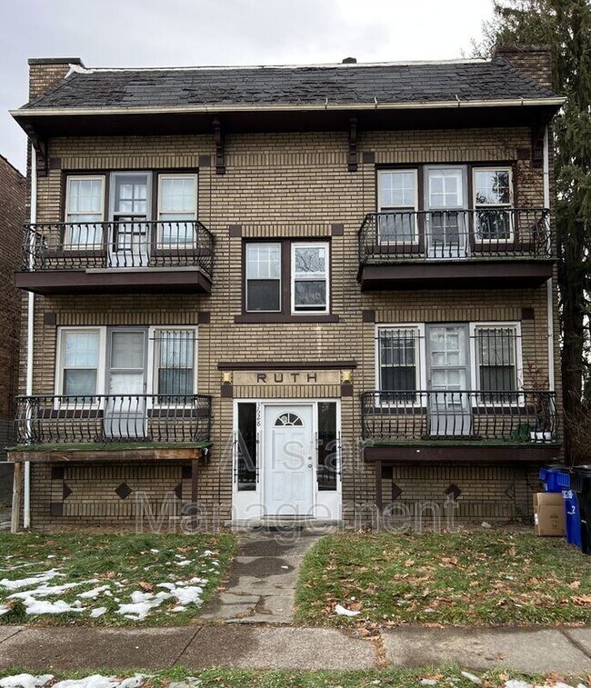 Building Photo - 3628 E 142nd St