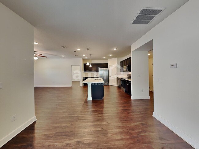 Building Photo - 10717 Coleman Rd