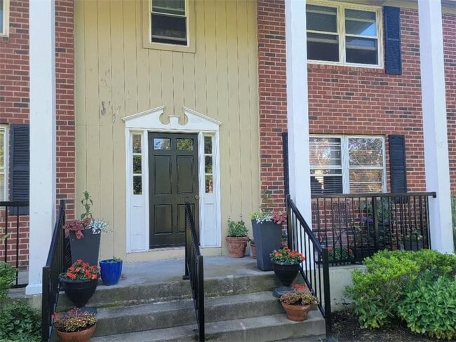Building Photo - 70 Carroll Ave