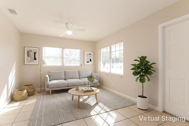 Foto del edificio - 4301 W Bay Ave