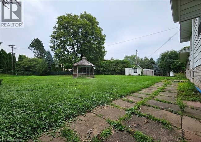 Building Photo - 151 Seneca Ct