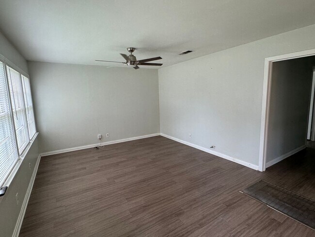Foto del edificio - Updated Central Waco Home