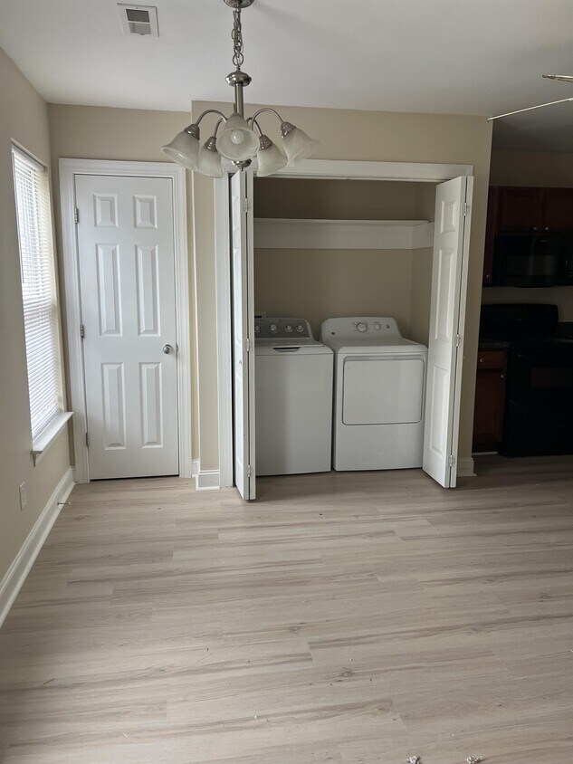 Foto del edificio - 4201 Brook Creek Ln