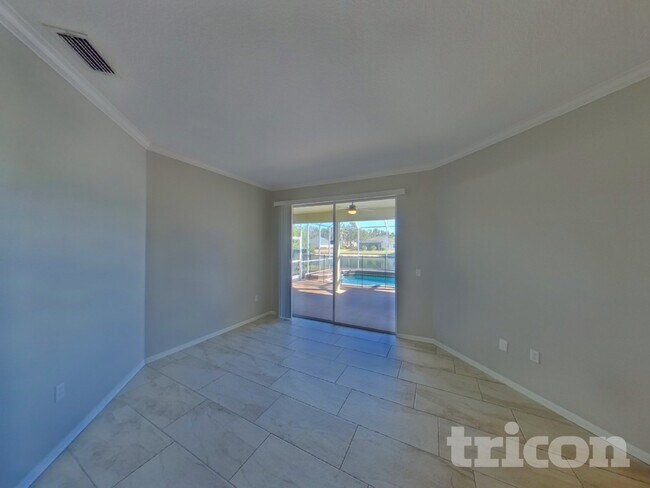 Foto del edificio - 6421 Fox Grape Ln