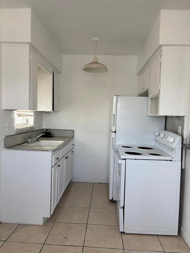 Foto del edificio - 1270 NE 139th St