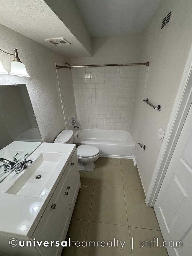 Building Photo - 13535 Eagle Ridge Dr