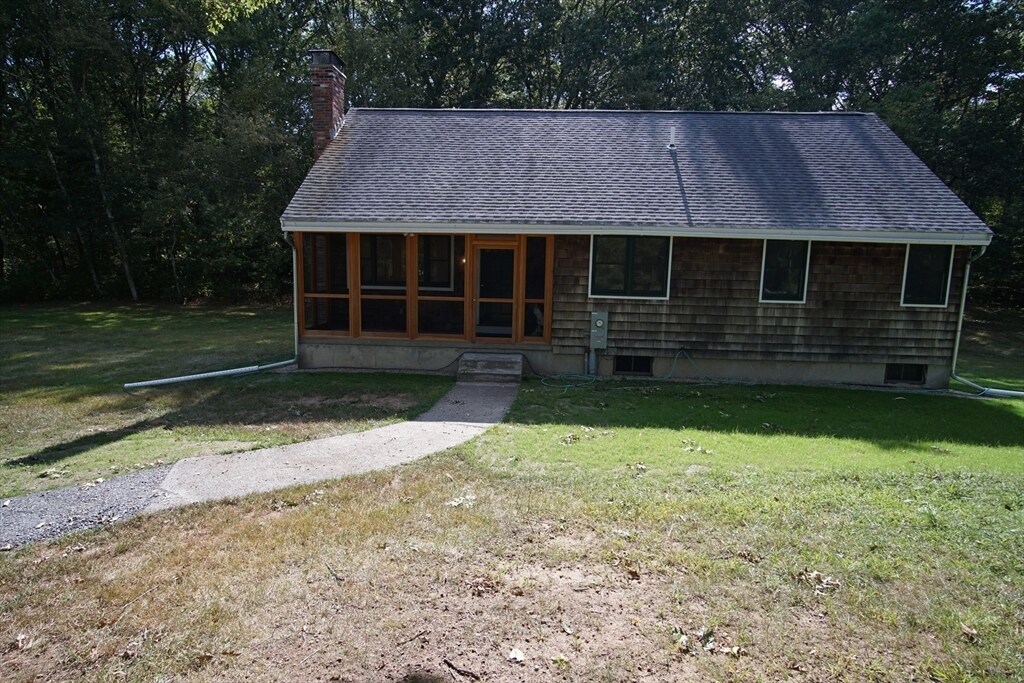 Foto principal - 49 Conant Rd