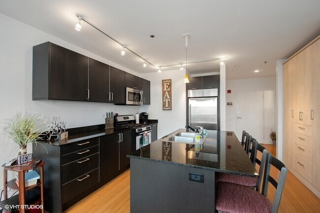 Foto del edificio - 653 N Kingsbury St