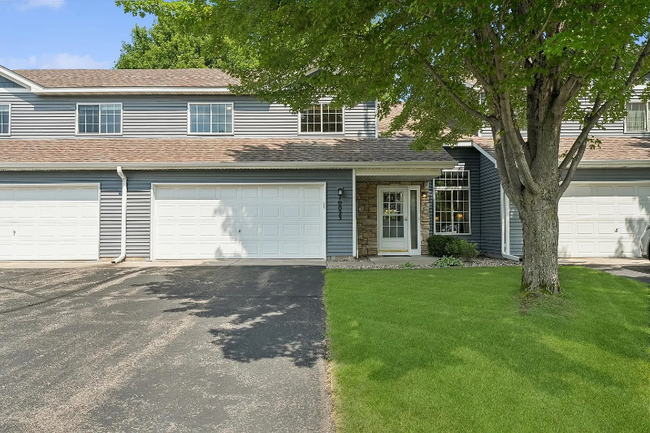 Building Photo - 10023 Pleasure Creek Pkwy W