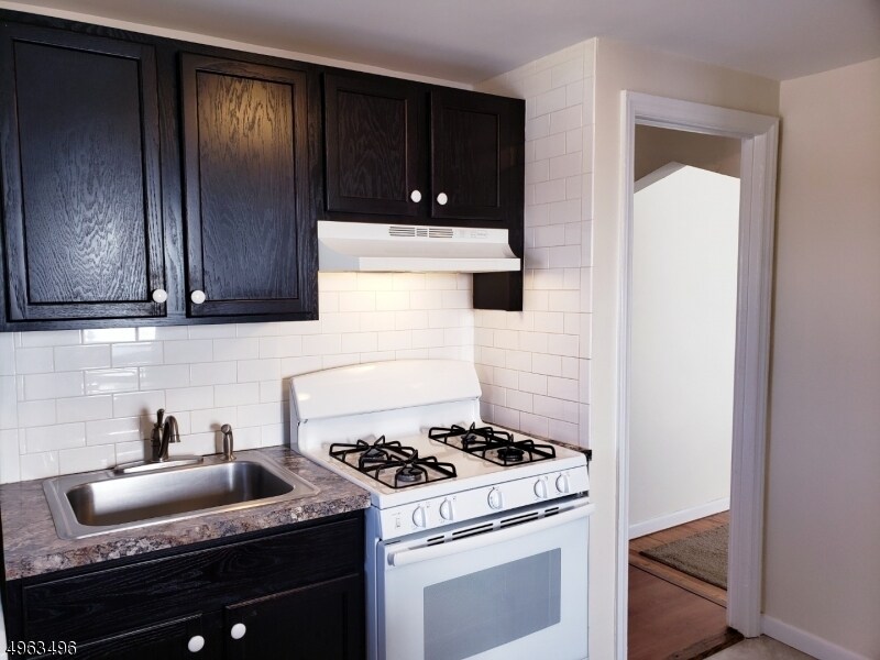 2022 1st St Unit 2, North Arlington, NJ 07031 Apartment for Rent in