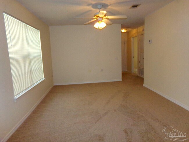 Building Photo - 148 Wildflower Ln