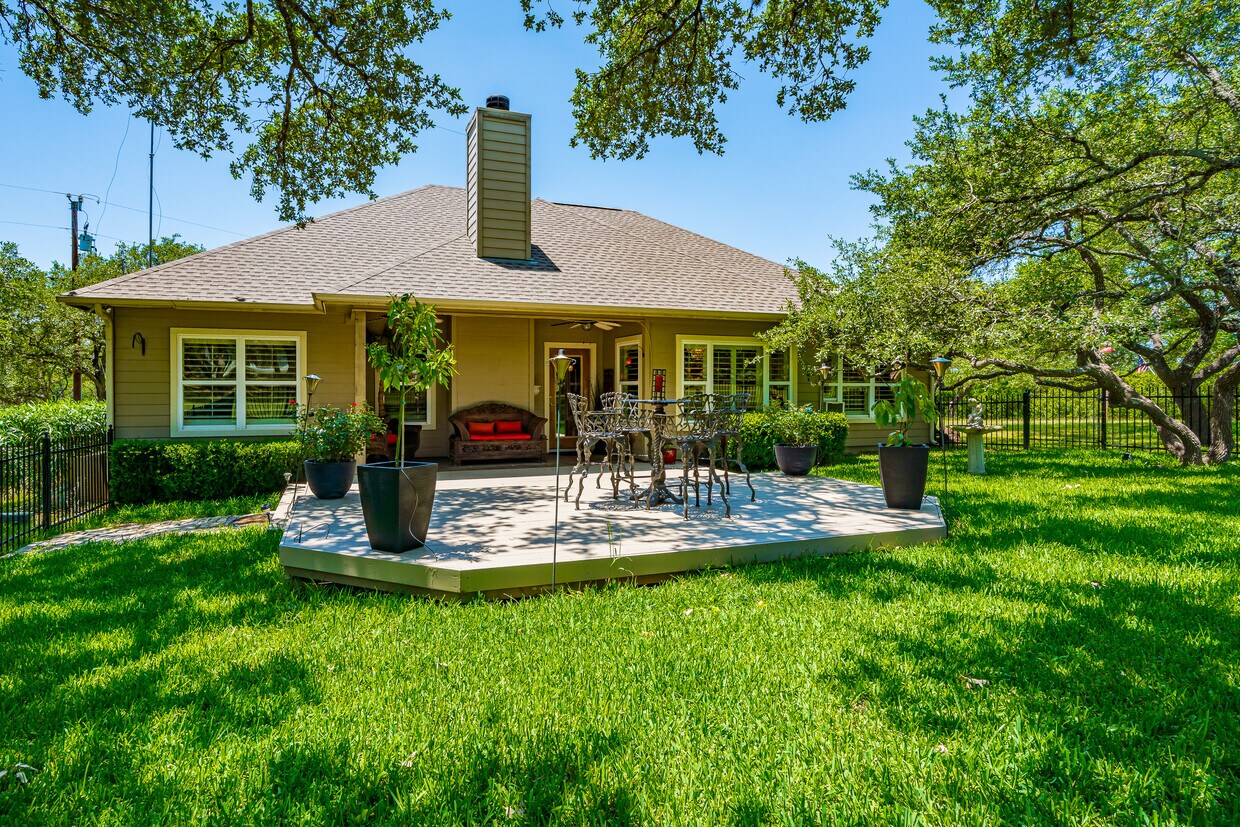 518 Coventry Rd, Spicewood, TX 78669 House Rental in Spicewood, TX
