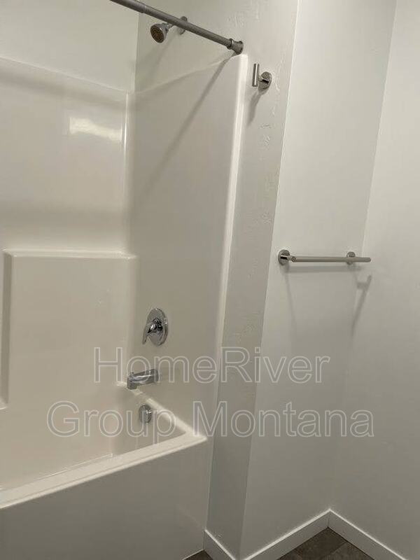 Foto del edificio - 1365 Rodgers St