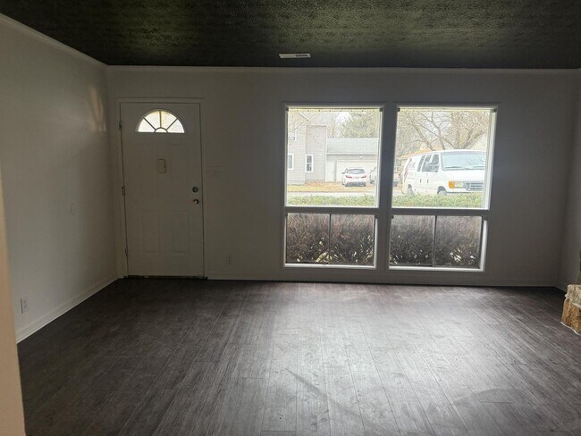 Foto del edificio - 684 Saratoga Ave