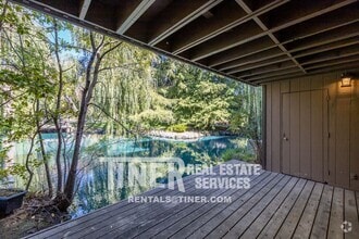 Building Photo - 2494 Larkspur Ln