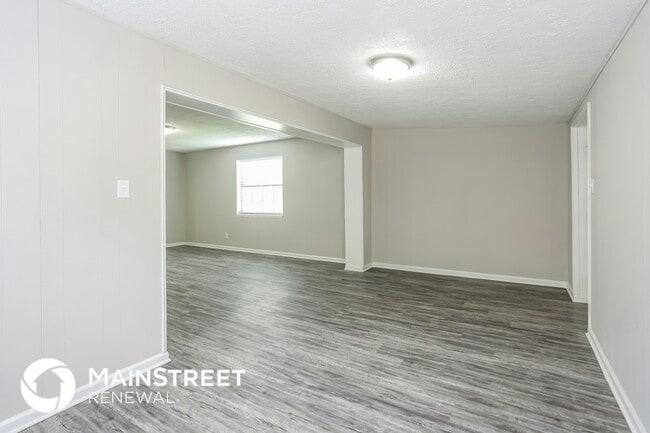 Foto del edificio - 6245 Green Pine Ln