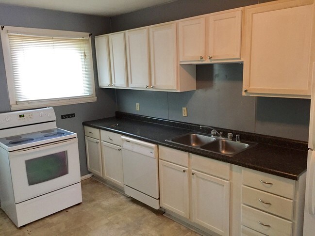 Kitchen View 2 - 1026 Drake St