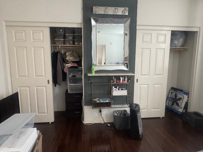 Foto del edificio - 632 Silk Tree