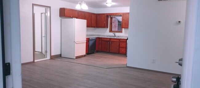 Área de cocina - 7839 Spectrum Ave