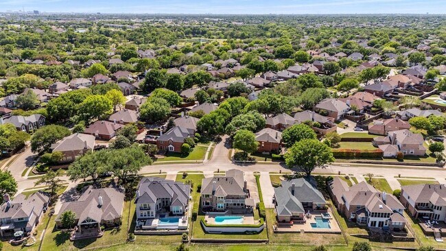 Foto del edificio - 7436 Stoney Point Dr