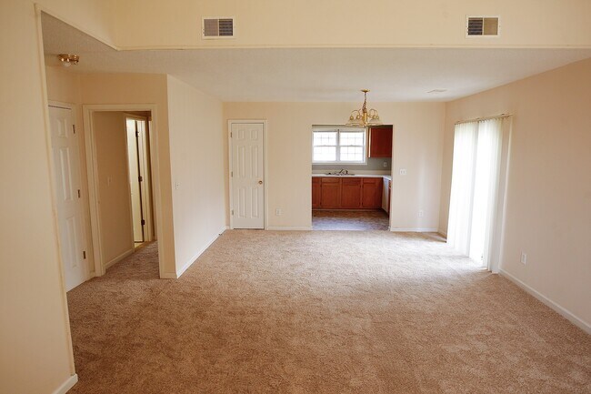 Dining and Kitchen Areas - 530 Chisolm Way