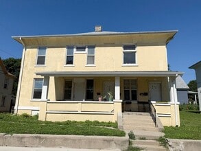 Building Photo - 411-13 George St