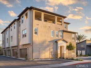 Building Photo - 1720 Park St