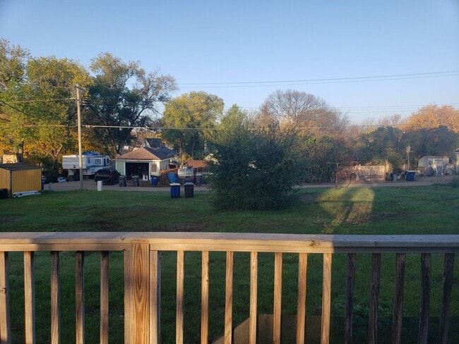 Building Photo - 410 9th Ave SE